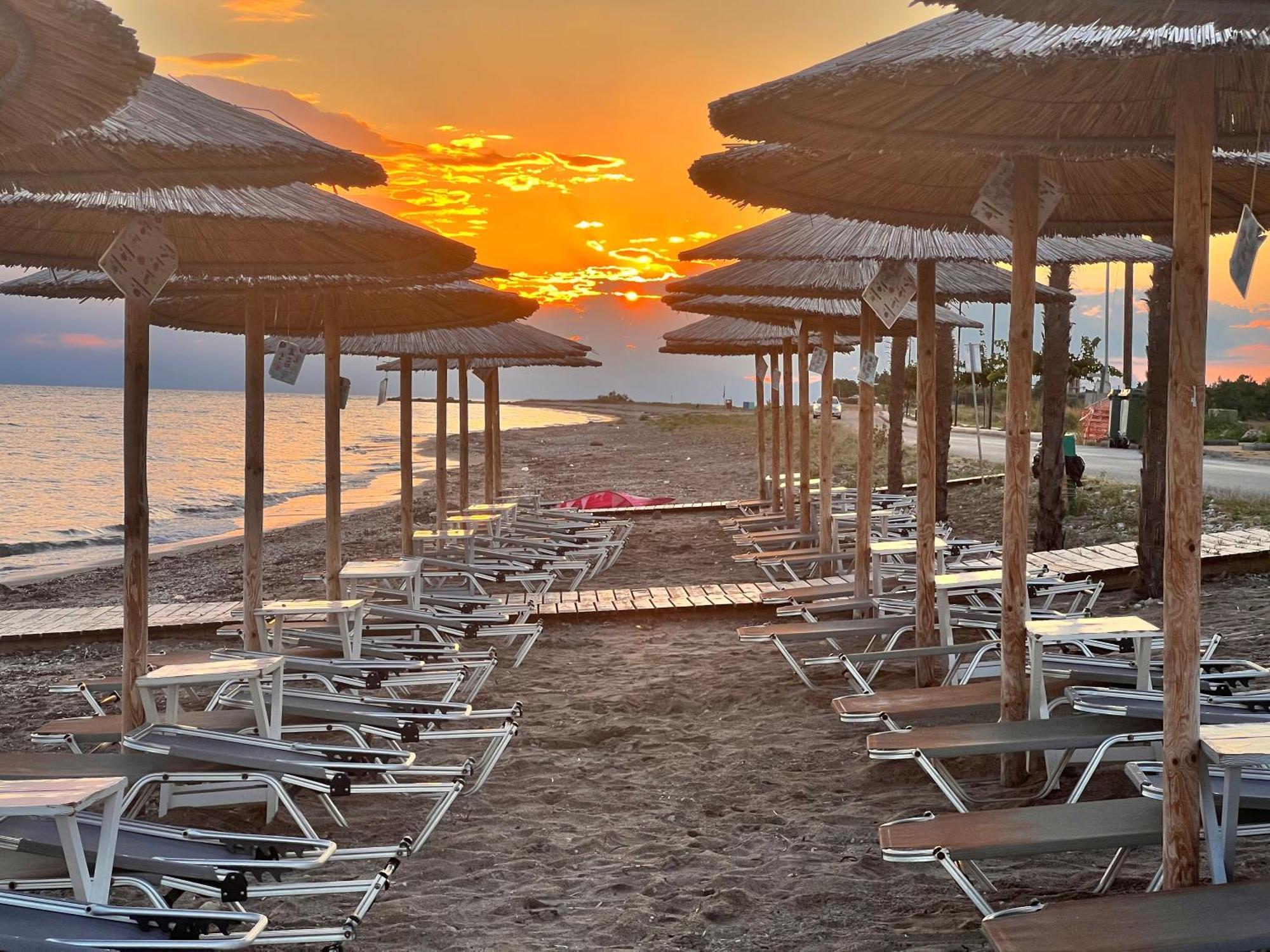 Къща Миленико На Брега На Морето Sozopoli Exterior photo